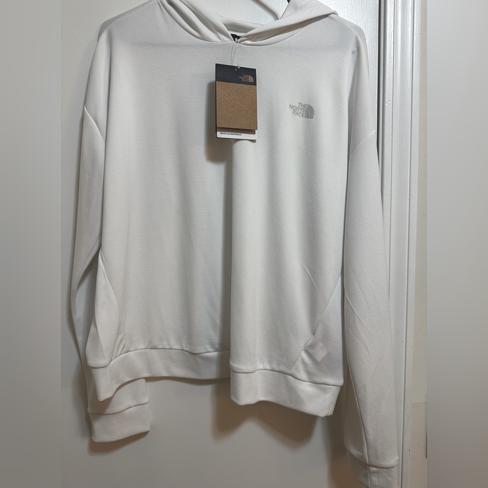 North Face Women’s Wander Sun Hoodie in TNF White, size XL